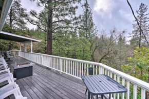 Charming and Pet-Friendly Pine Grove Retreat!